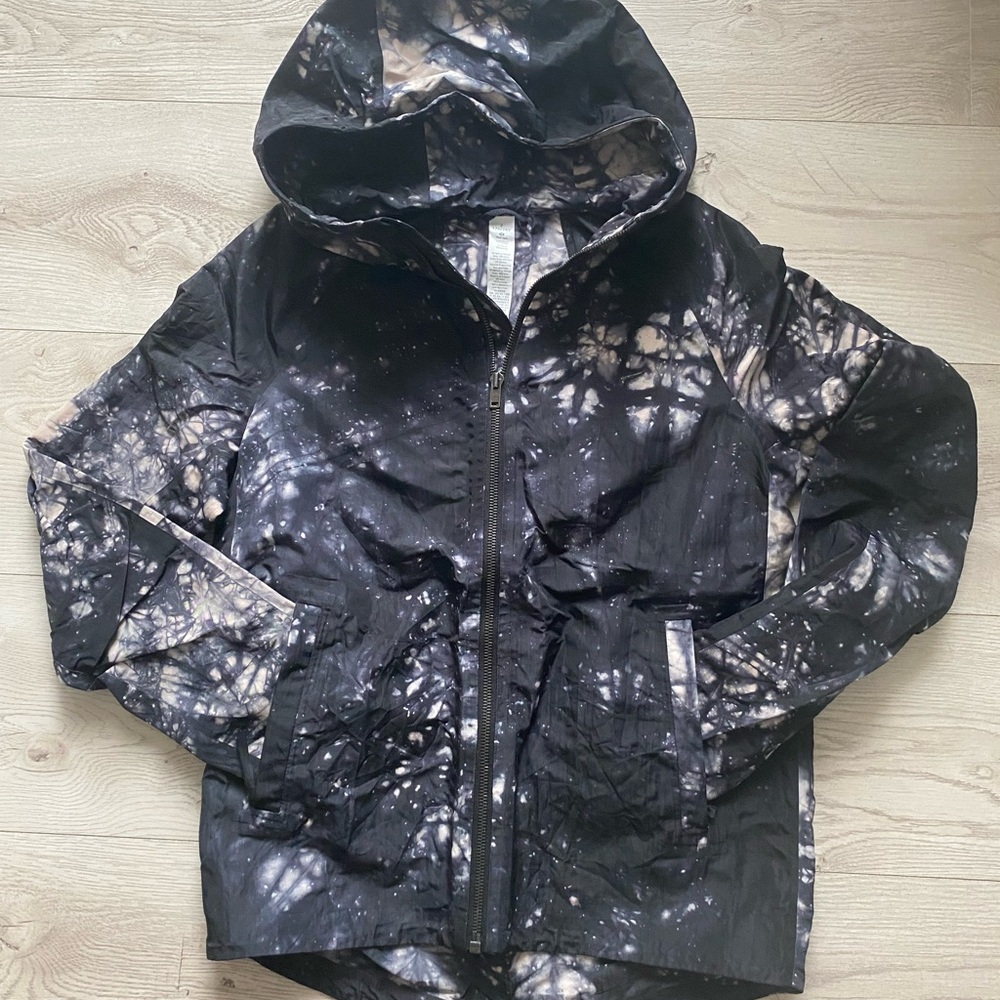 Black and White Tie-Dye Hooded Jacket